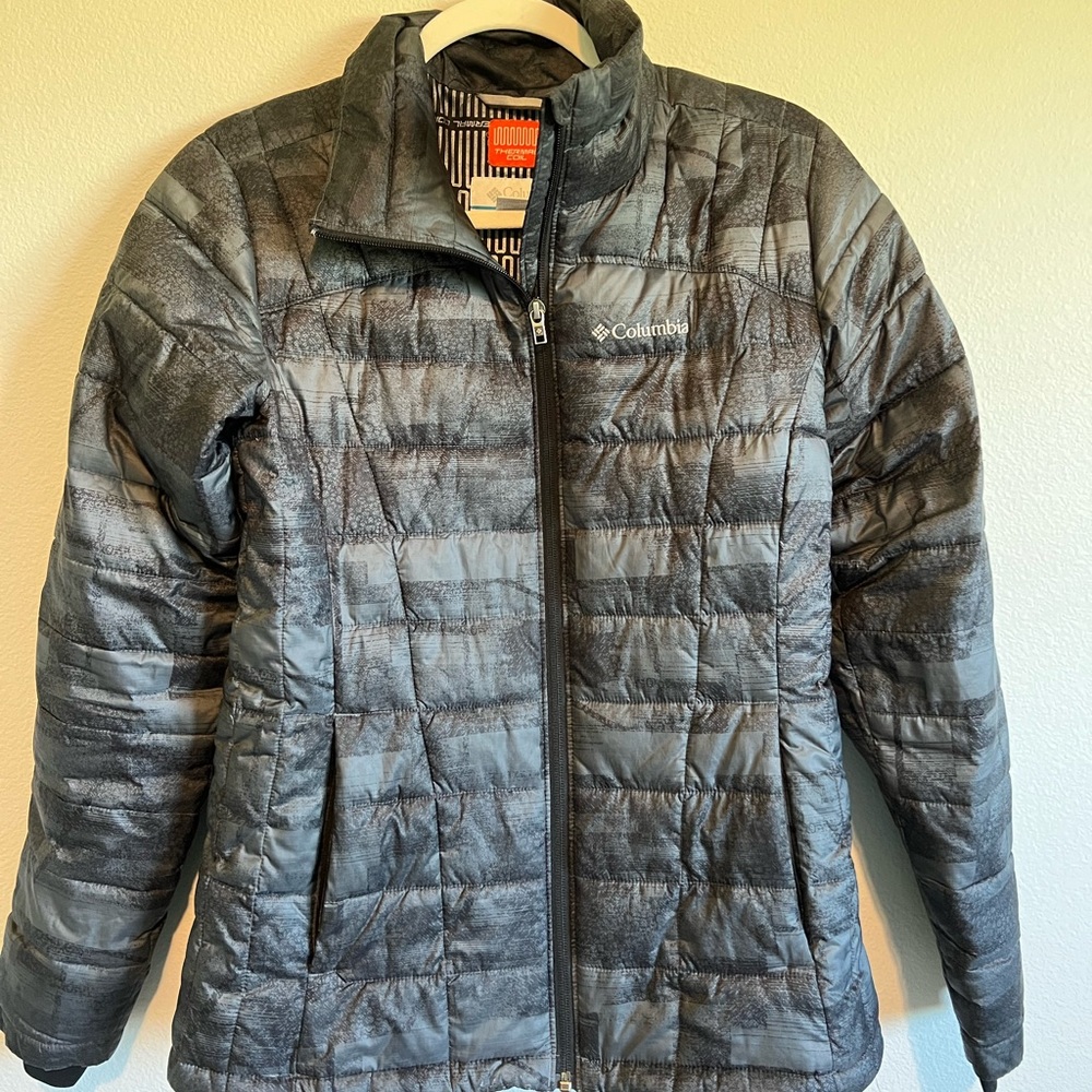 Columbia Thermal Coil size Small winter jacket